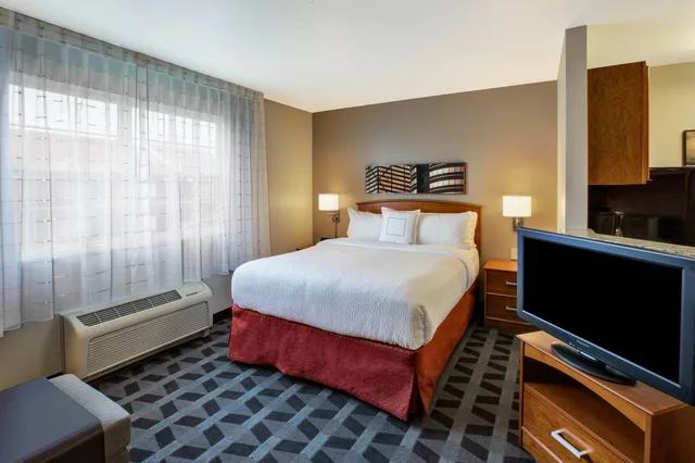 استوديو بسرير كوين مع أريكة، TownePlace Suites Detroit Sterling Heights 1/2