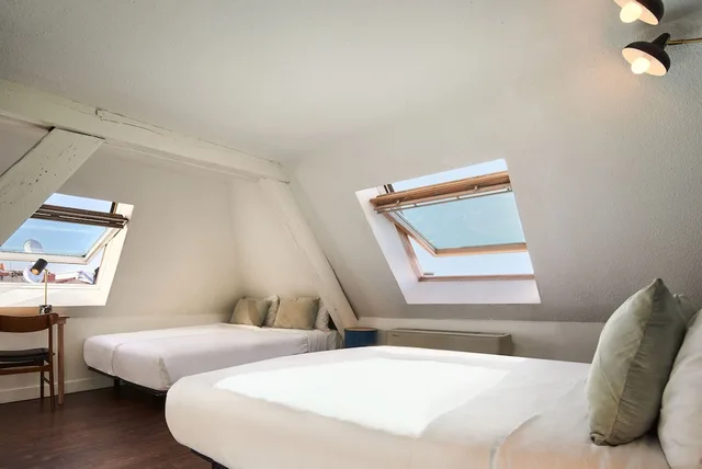 Family, Quadruple, 1 Double and 1 Single Bed, Attic، Hotel Bordeaux Clemenceau by HappyCulture 2/3