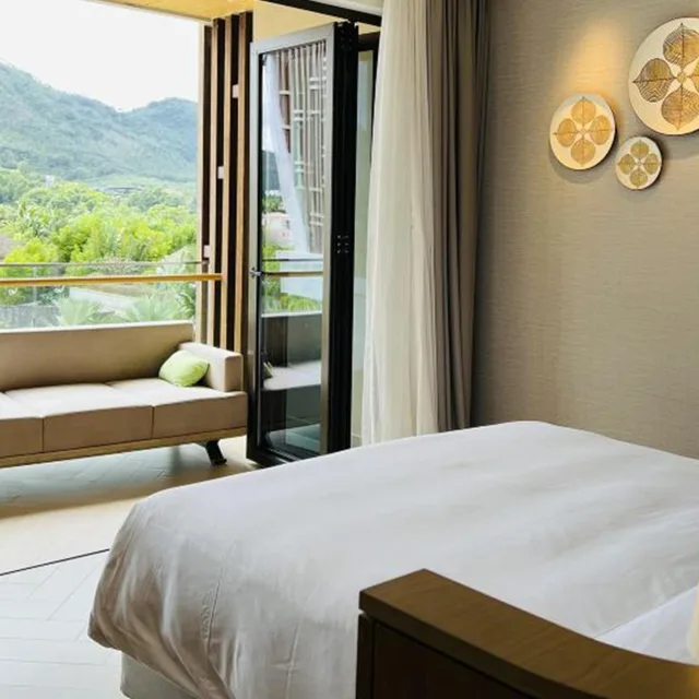 جناح بسرير كينج بإطلالة على الجبل، Holiday Inn Resort Qionghai Guantang 1/6