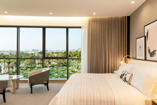 غرفة ملكية، Le Royal Meridien Beach Resort & Spa 1/3