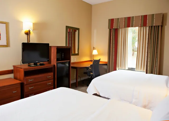 غرفة بسريرين كوين، Hampton Inn Martin 1/1