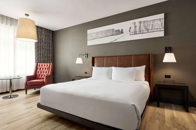 غرفة بسرير كينج لذوي الإعاقة، Origin Red Rocks, a Wyndham Hotel 5/8