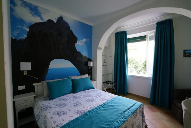 غرفة أساسية بإطلالة على الجبل بغرفة نوم واحدة، Villa Patrizi 1/3