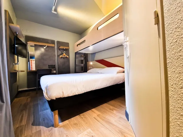 Room, Triple, Murphy Bed، Ibis Budget Lille Marcq En Baroeul 3/4