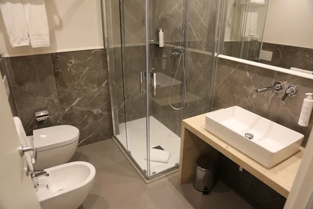 Superior, Quadruple, Queen and Twin Beds, Hellenia Yachting Hotel 2/4