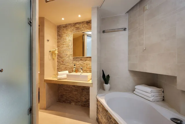 غرفة عائلية بسرير مزدوج مع أريكة، Sirens Beach Hotel 5/5
