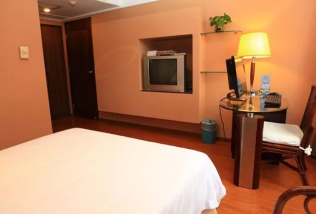 جناح بسرير كينج، Hedong Citycenter Hotel 1/2