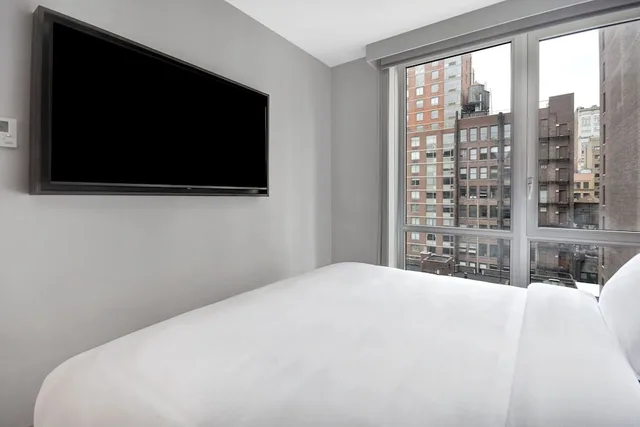استوديو بسرير كينج في طابق مرتفع لذوي الإعاقة، Springhill Suites By Marriott New York Midtown Manhattan Park Avenue 2/3