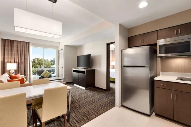 جناح بريميوم بسرير كينج، Homewood Suites By Hilton Irvine John Wayne Airport 2/3