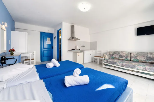 Standard, Quadruple, Stratos Apartments and Studios 1/5