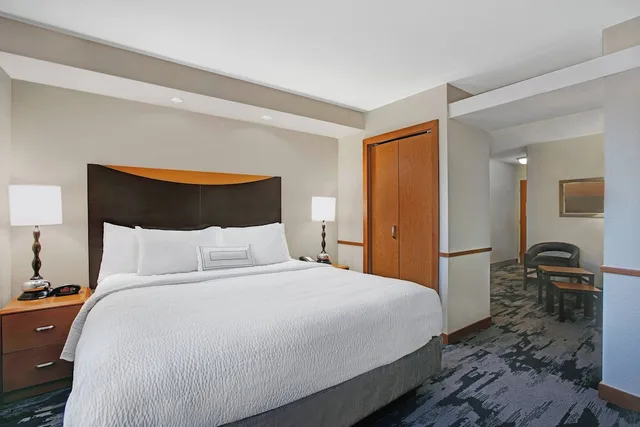 جناح بسرير كينج مع أريكة، Fairfield Inn Suites Carlsbad 1/5