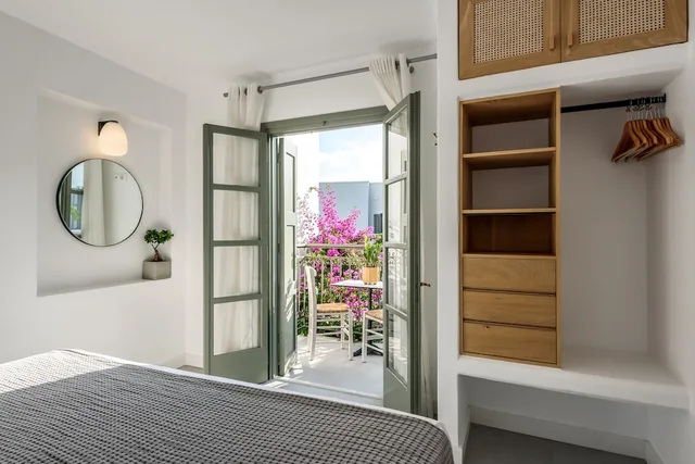 Studio, Queen Bed, Street View, Sofa، Nissia Kamares Hotel Apartments 10/10