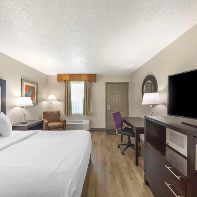 غرفة بسرير كوين لذوي الإعاقة، Best Western Athens Inn 4/6