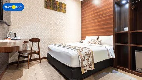 Economy, Double Bed, Smoking, The Batik Hotel 1/2