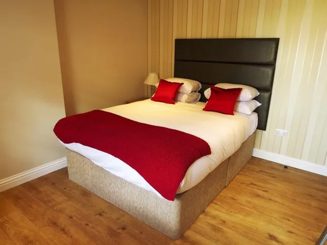 شقة بسرير كوين بغرفة نوم واحدة مع أريكة، Queens Hotel Brighton 2/2
