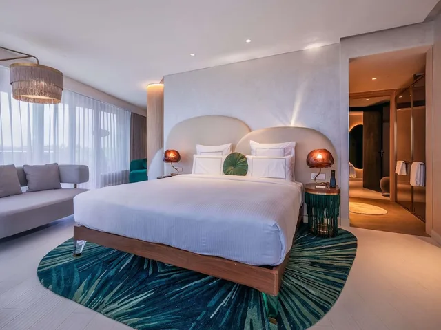 Suite, King Bed, Forest View، Gem Forest Hotel Nairobi - MGallery Collection 5/8