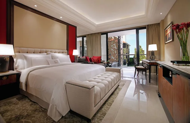 غرفة كلوب بريميير بسرير كينج، THE TRANS RESORT BALI 1/5