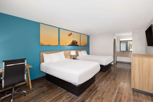 غرفة بسريرين كوين، Days Inn By Wyndham Clarksville North 1/2