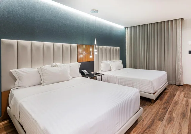 غرفة تنفيذية ثلاثية، Hotel Real del Río 3/10