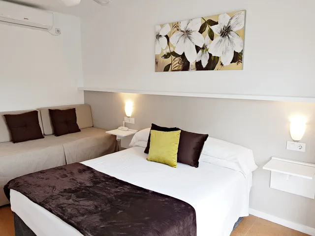 غرفة سوبيريور بسرير مزدوج بشرفة، Campomar Playa Hotel 1/5
