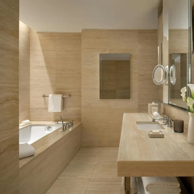 Grand, Guest Room, Luxury, King Bed, Ocean Front، The St. Regis Bal Harbour Resort 3/4