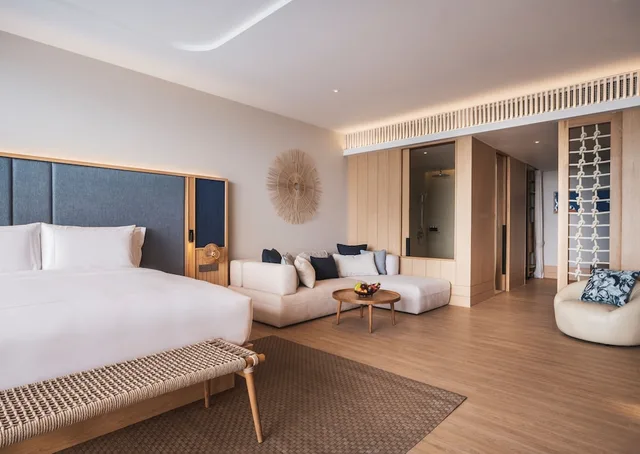 جناح عائلي بسرير كينج وسرير بطابقين بإطلالة على البحر، Anantara Koh Yao Yai Resort & Villas 2/5