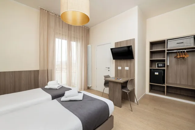 غرفة ثلاثية بسرير مزدوج وسرير فردي، Hotel Maggiore Bologna 1/5