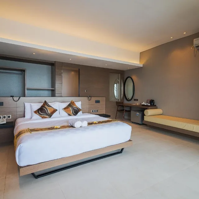 جناح جونيور بإطلالة على البحر، Padma Sari Hotel 5/10