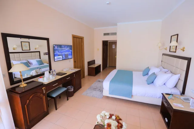 Room, Double or Twin Bed, Lateral Side Sea View، Sea Star Beau Rivage 5/6