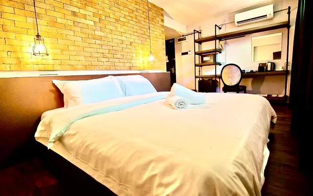Premier, Deluxe, King Bed, JonkeRED Heritage Hotel 2/2
