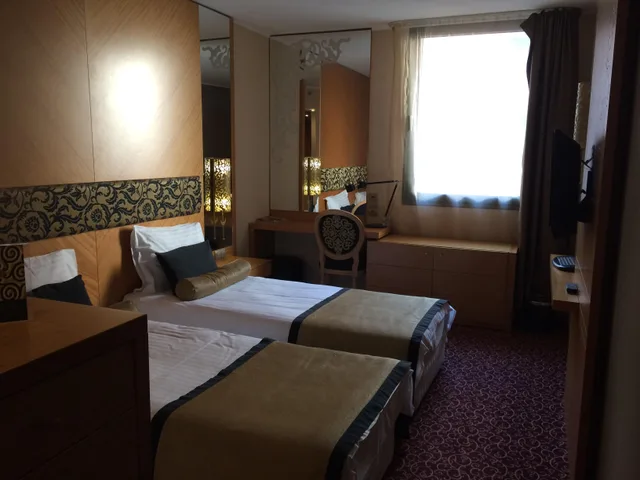 غرفة قياسية بسرير مزدوج أو سريرين منفصلين، Marmara Hotel 1/3