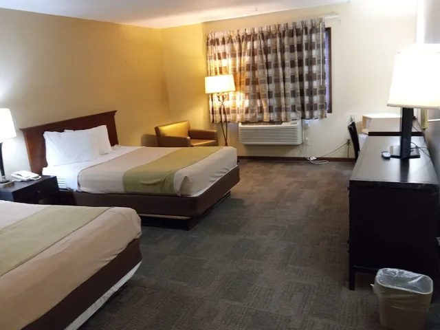 غرفة قياسية بسريرين مزدوجين، Americas Best Value Inn Webster City 2/4
