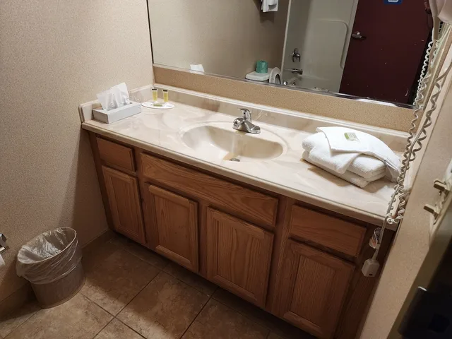 جناح بسرير كوين بمطبخ، Days Inn by Wyndham Luray Shenandoah 9/10