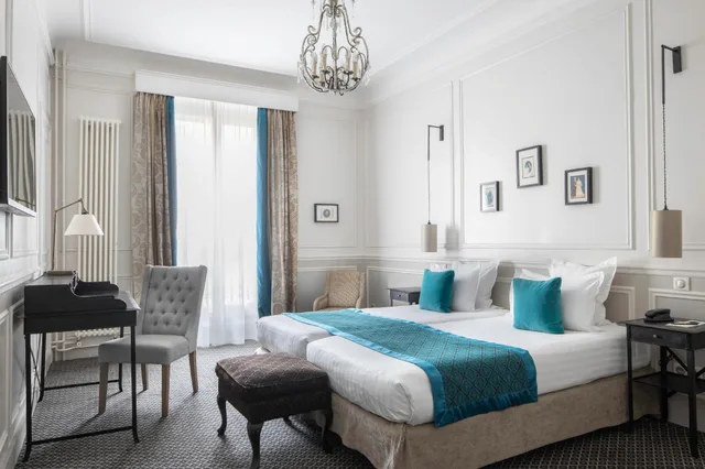 غرفة سوبيريور عائلية، Bradford Elysees Astotel 1/1