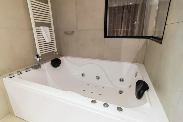 جناح عائلي، Hotel Roc Meler 5/5