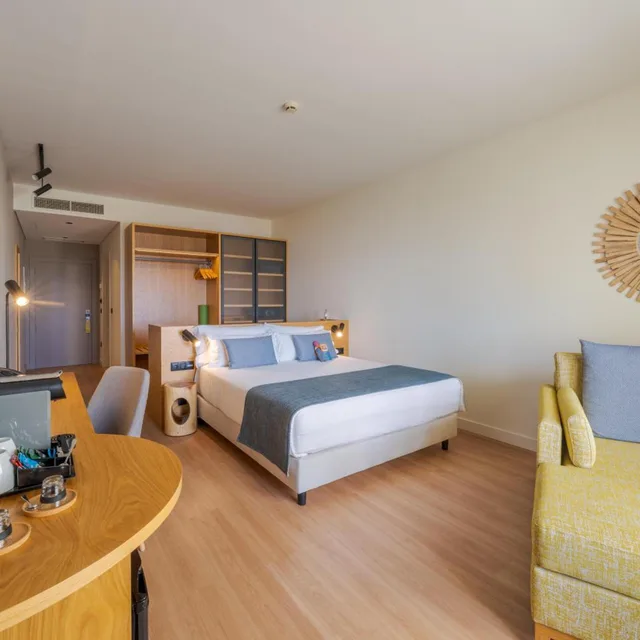 Deluxe, Double Bed, Side Sea View، Sentido Galosol 3/9