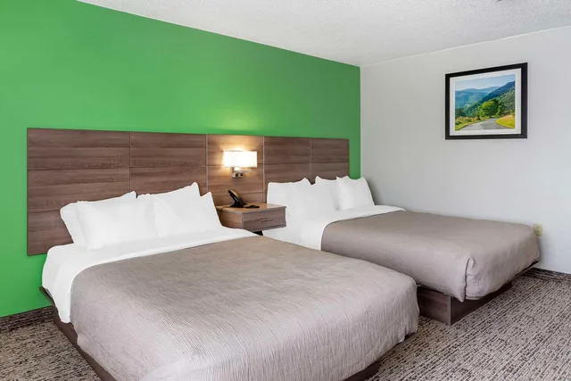 غرفة بسريرين كوين، Quality Inn Ripley, WV 2/3
