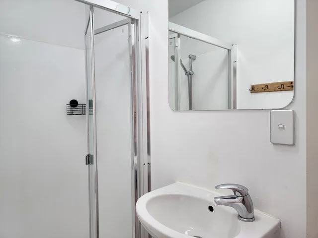 Female Dorm, Female Only, Comfort, Shared Bathroom، Newton Lodge - Hostel 5/9