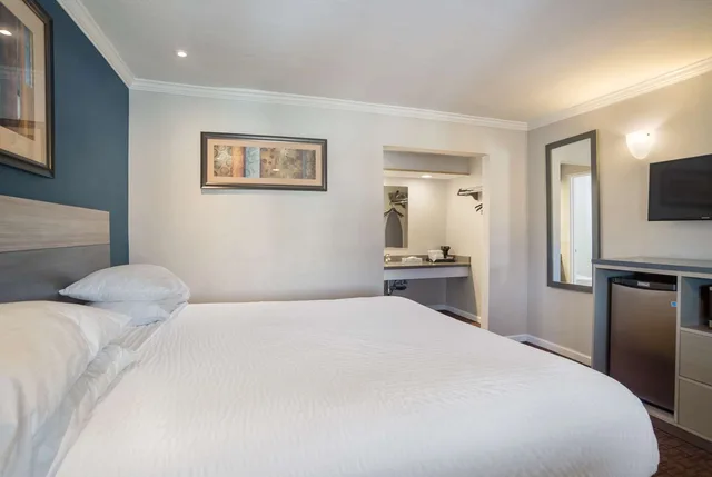غرفة بسرير كينج، SureStay Hotel by Best Western San Rafael 2/8