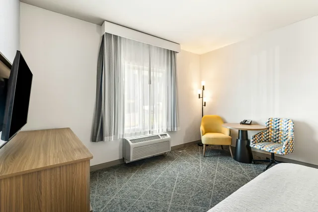 غرفة بسرير كينج، Hampton Inn Suites Merced 3/4