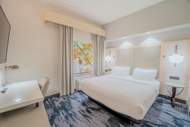 جناح بسرير كينج مع أريكة، Fairfield Inn And Suites Russellville 2/4