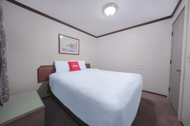 جناح بغرفة نوم واحدة بمطبخ صغير، OYO Hotel Portland OR near Airport 7/10