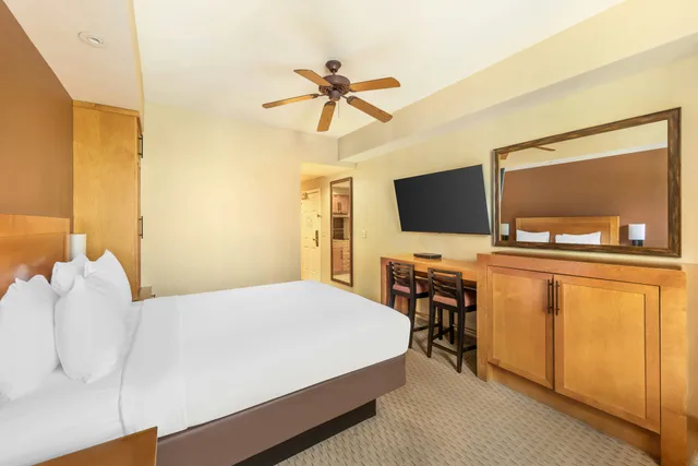 Studio, Queen Bed, Accessible, Hilton Vacation Club Lake Tahoe Resort South 2/3