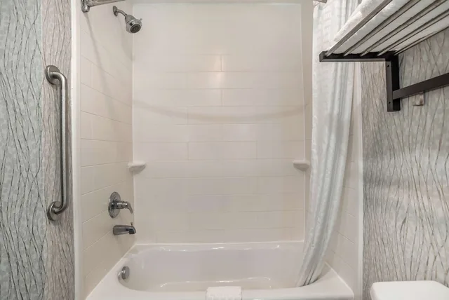 غرفة قياسية بسريرين كوين، Best Western Plus Jackson Downtown-Coliseum 6/7