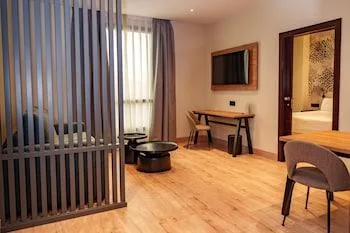 غرفة عائلية، Sercotel Princesa de Eboli 2/2