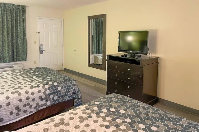 غرفة قياسية بسريرين كوين، Econo Lodge Inn & Suites Sweetwater I-20 8/10