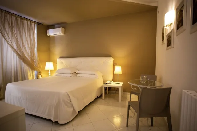 Superior, Double Bed, Hotel Posta 3/5