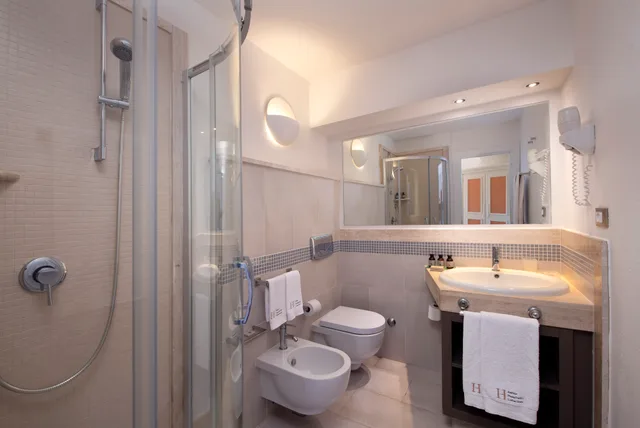 Classic Plus Room with Balcony، Chia Laguna - Hotel Village 3/3