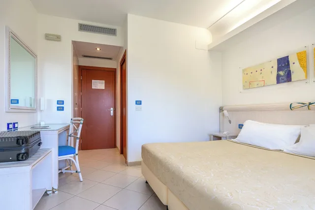 غرفة قياسية بسرير كينج، Elaia Garden Hotel 1/10