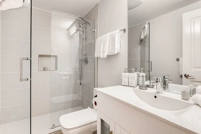 2 Bedrooms, Condo, Luxury, Twin Beds, The Vail Spa Condominiums 7/10